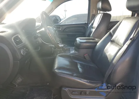 2011 GMC Yukon Denali z USA, uszkodzony, nr VIN 1GKS2EEF3BR196550